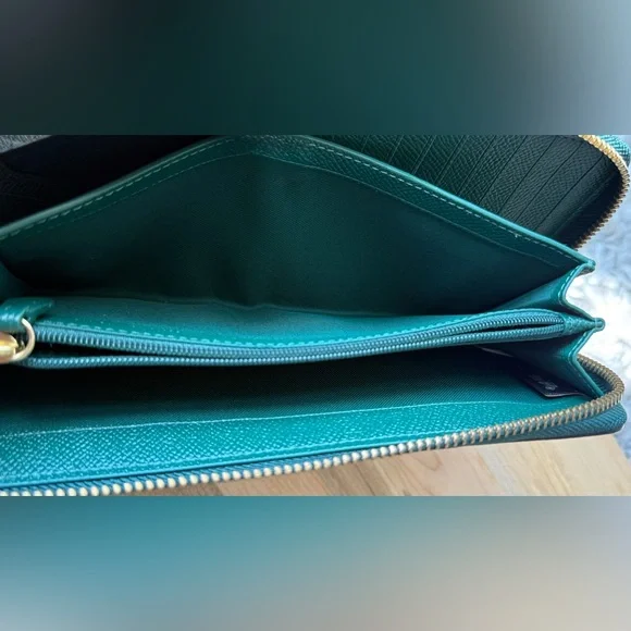 COACH Essential Continental Wallet Zip Around Crossgrain Leather Dark Green - Picture 7 of 7